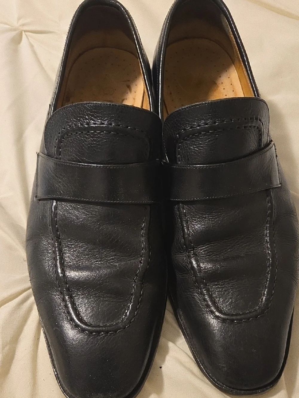 Gucci Black Leather Slip-On Penny Loafers - Picture 1 of 2